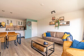 Apartment | Living room - Comfortable and Modern Furnished 4-person Apartment (De Koog)
