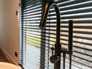 House | Private kitchen - Modern Holiday Home in Kesteren (Kesteren)