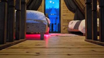 Deluxe Bungalow, Patio, Valley View | Blackout curtains, soundproofing, free WiFi