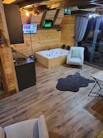 Bangalô luxo, varanda, vista para o vale | Roupas de cama premium, cortinas blackout, quartos à prova de som