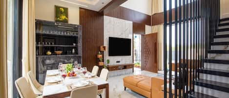 House | Dining