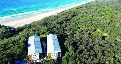 Beach Holiday Apartment in Whalewatch Resort - 3 bedrooms