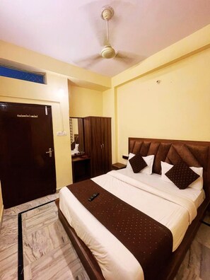 Deluxe Room, Balcony, City View | In-room safe, desk, free WiFi - Hotel Heritage (Varanasi)