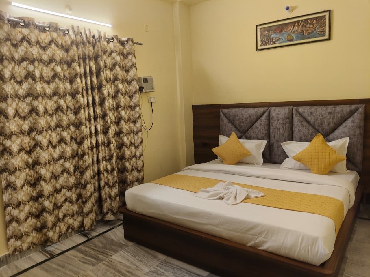 Deluxe Double Room, Balcony, City View | In-room safe, desk, free WiFi