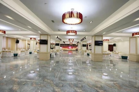Interior. Liaoyuan Hotel