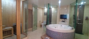 Liaoyuan Hotel