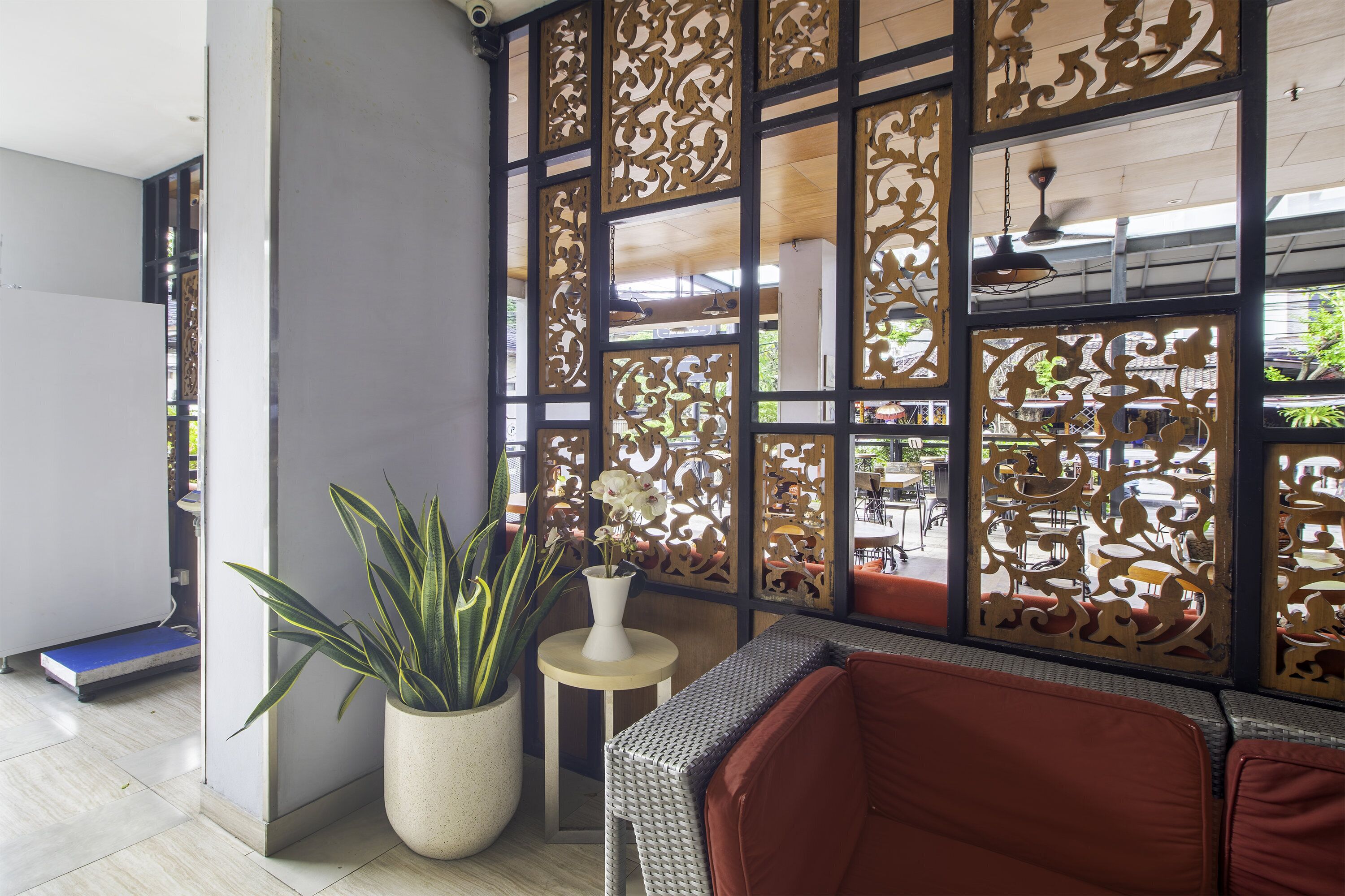 Coin salon dans le hall