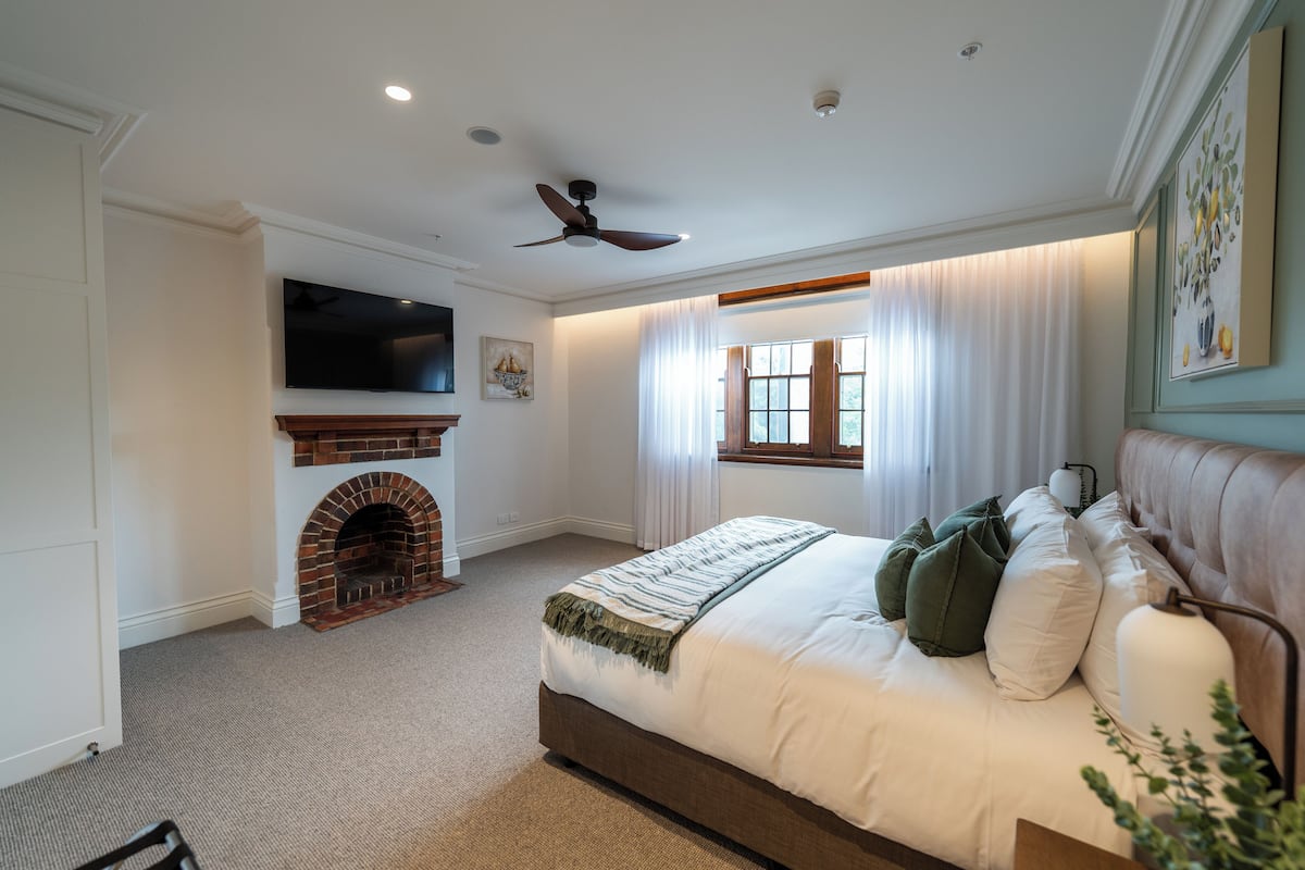 Grand Double or Twin Room, Non Smoking, Connecting Rooms | Premium bedding, iron/ironing board, free WiFi, bed sheets