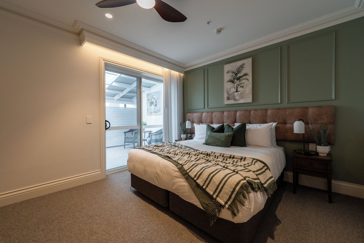 Deluxe Double or Twin Room | Premium bedding, iron/ironing board, free WiFi, bed sheets