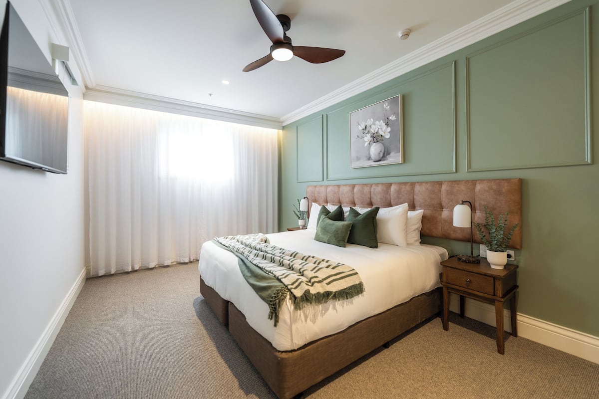 Deluxe Double or Twin Room, Non Smoking, Air conditioning | Premium bedding, iron/ironing board, free WiFi, bed sheets