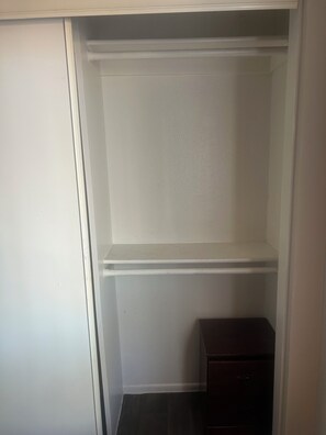 Interior - Superb 2-bedroom condo sleeps 6 (Phoenix)