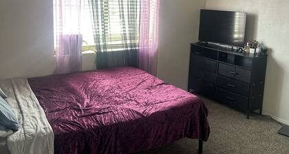 Superb 2-bedroom condo sleeps 4