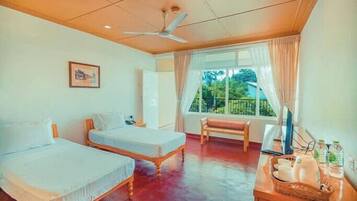 Desk, laptop workspace, free WiFi