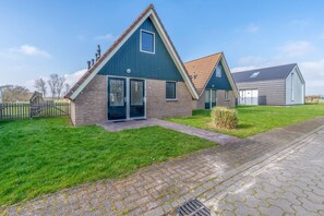 House | Garden - Tastefully and Modernly Furnished Holiday Home for 6 Persons (De Waal)