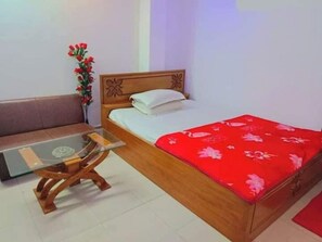 Habitación doble Deluxe, vista a la ciudad | Wifi gratis