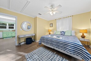 Signatur-hus - udsigt til bugt | Individuelt design, individuel indretning, strygejern/strygebræt