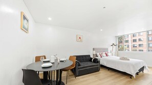 Ferros/tábuas de passar roupa, Wi-Fi, roupa de cama