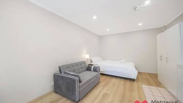 1 chambre, fer et planche à repasser, Wi-Fi, draps fournis