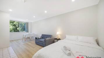 1 chambre, fer et planche à repasser, Wi-Fi, draps fournis