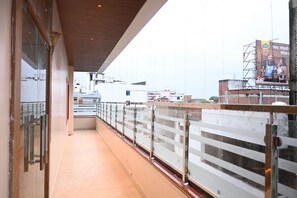 واجهة المنشأة