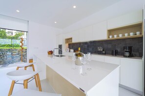 Villa - 4 soveværelser - privat pool - udsigt til pool | Privat køkken