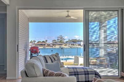 Docked at Yamba - Oceanstays - Pool, Jetty