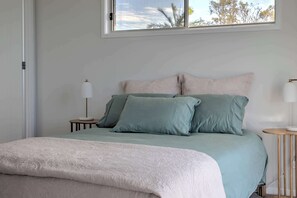 Ferros/tábuas de passar roupa, Wi-Fi, roupa de cama