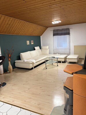 Living area - Vacation apartment Grande/Großzügig. Cozy. Especially. (Ruhmannsfelden)