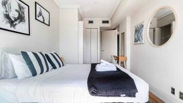 2 habitaciones, tabla de planchar con plancha y wifi gratis