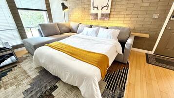 2 chambres, bureau, fer et planche à repasser, Wi-Fi gratuit