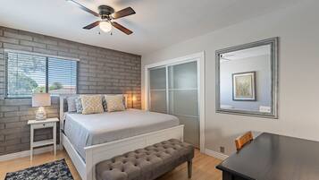 2 soveværelser, strygejern/strygebræt