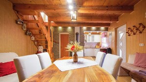 Unclassified image, 3 of 28, button - Stunning private villa for 4 guests with WIFI, hot tub, TV and patio (Novi Vinodolski)
