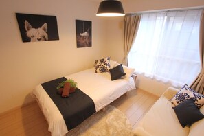 1 habitación y ropa de cama 