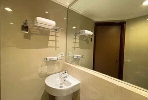 Room - Vrata Hotel Yogyakarta (Kalasan)