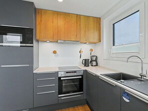 Microwave, oven, dishwasher, high chair - Wonderful private villa for 6 people with WIFI, hot tub, pool, TV, terrace and pets allowed (Diepholz)
