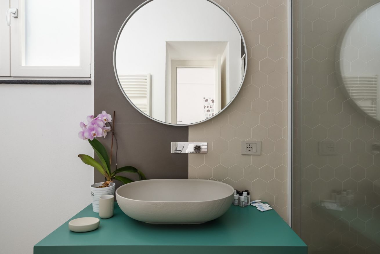 Doccia, asciugacapelli, bidet, asciugamani