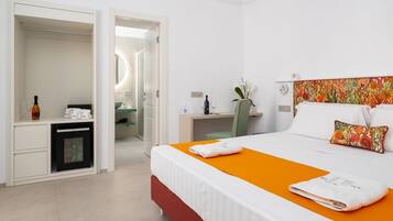 1 camera, una cassaforte in camera, una scrivania, Wi-Fi gratuito