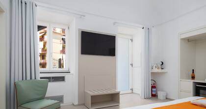 💎 Blu Sky Palace – Orange Room: Elegance & Comfort between Beach and Station