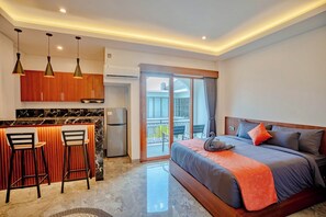 Standard Room | Meja, Wi-fi percuma 