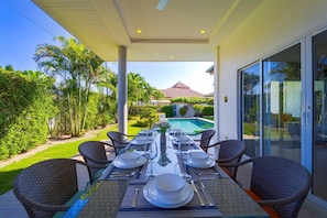 BBQ/picnic area - 4 Bedroom Private Pool Villa MR51 (Hua Hin)