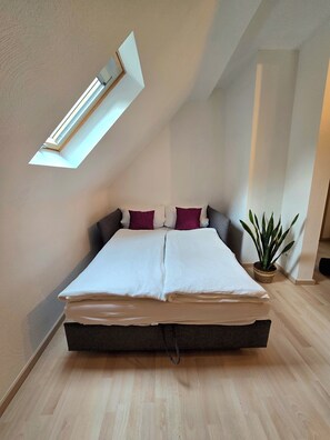 1 Schlafzimmer, WLAN, Bettwäsche