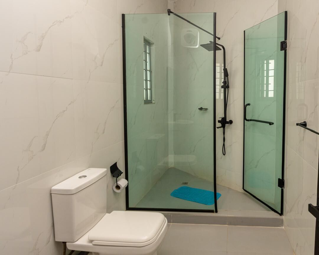 Hair dryer, towels, soap, shampoo