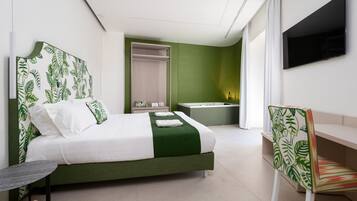 Una cassaforte in camera, una scrivania, Wi-Fi gratuito, lenzuola