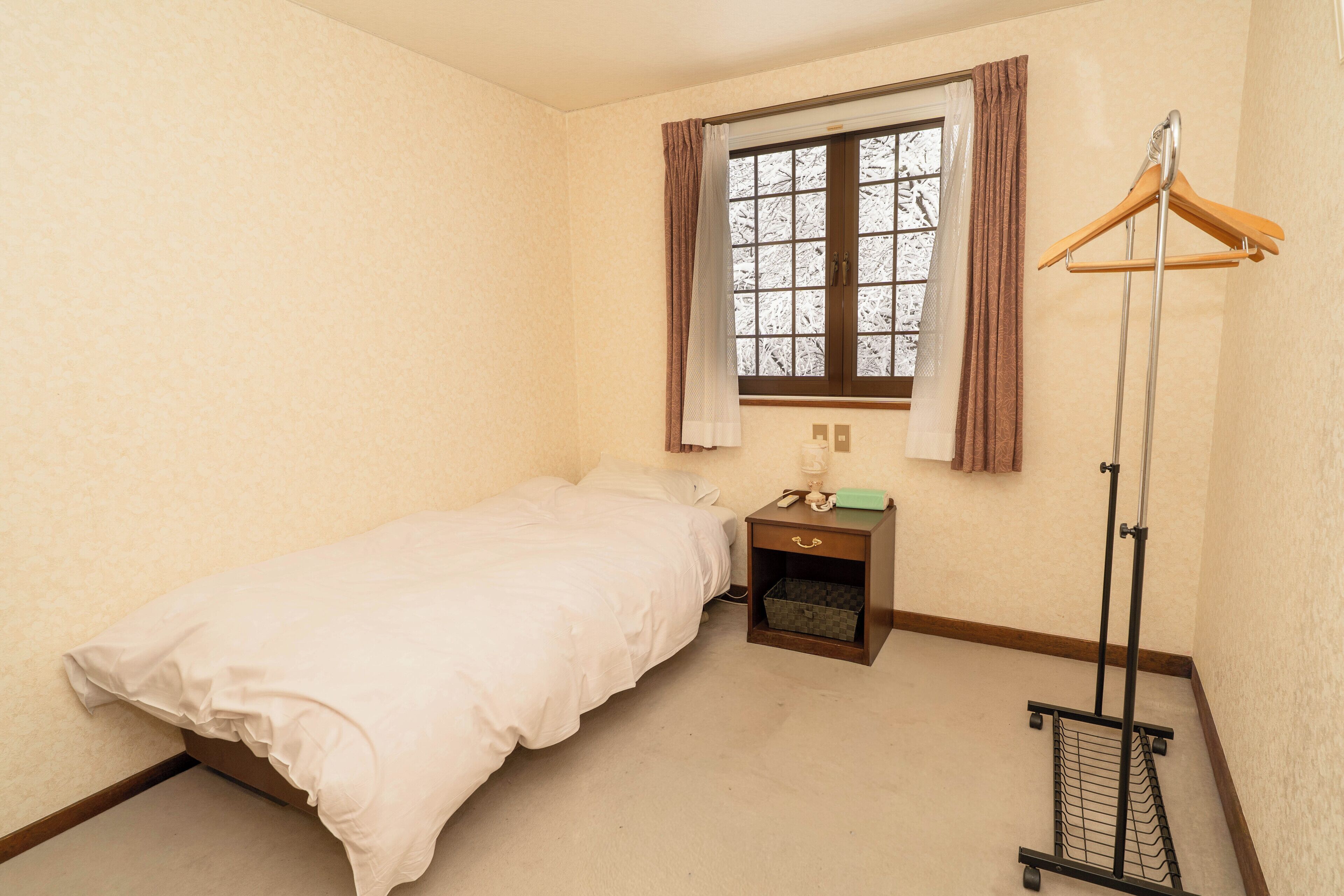 Basic Single Room, Mountain View