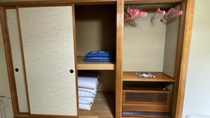 Óflokkuð mynd, 2 af 39, hnappur