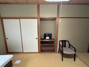 Comfort Double or Twin Room, Mountain View - Hotel Davos Hakuba (Hakuba)