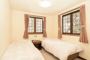 Basic Double Room, Mountain View - Hotel Davos Hakuba (Hakuba)