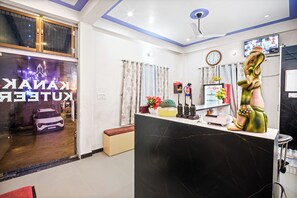 Reception - Hotel Kanak Kuteer (Ayodhya)