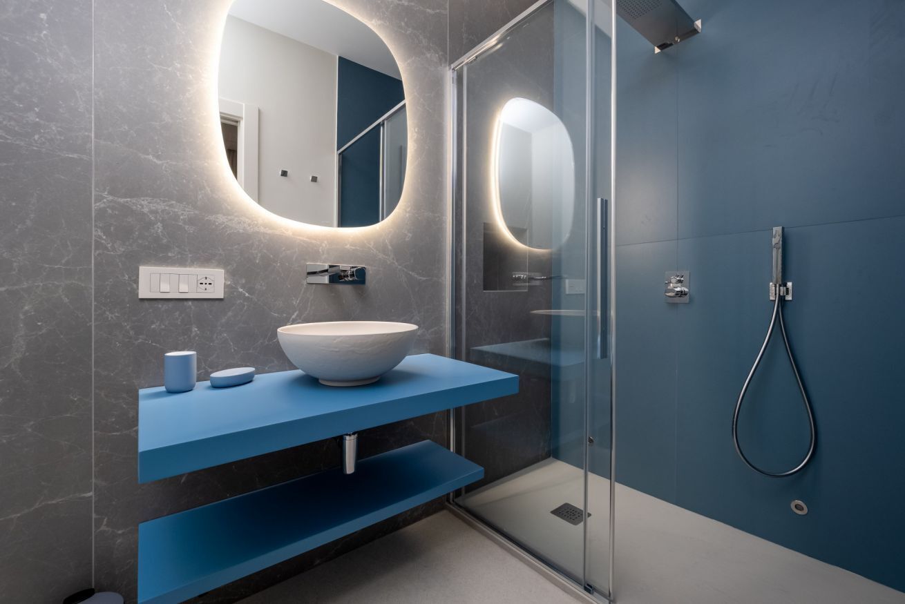 Doccia, asciugacapelli, bidet, asciugamani