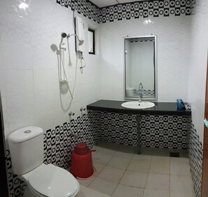 Hausschuhe, Handtücher